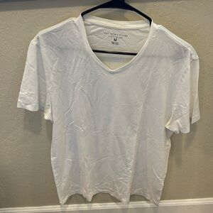 Men’s v neck